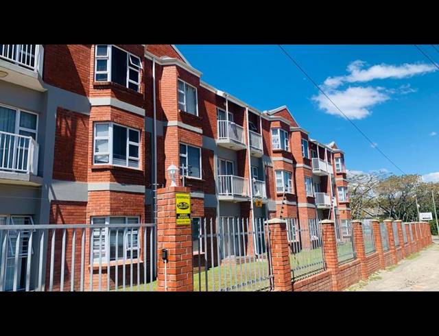 2 BEDROOM PROPERTY TO RENT IN KINGSWOOD